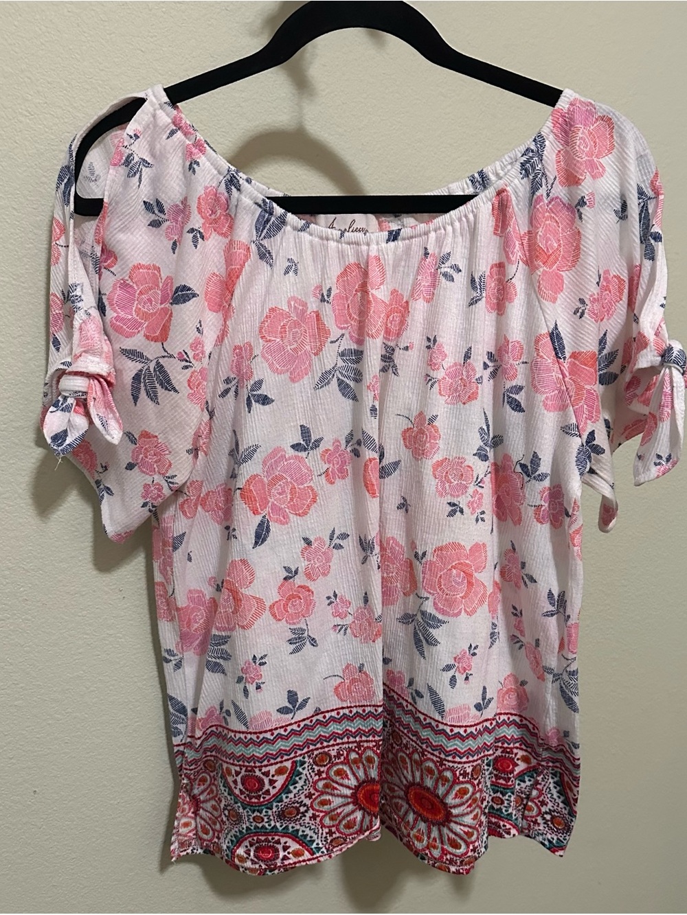 Source Unknown Pink Floral Off-Shoulder Tie-Sleeve Blouse